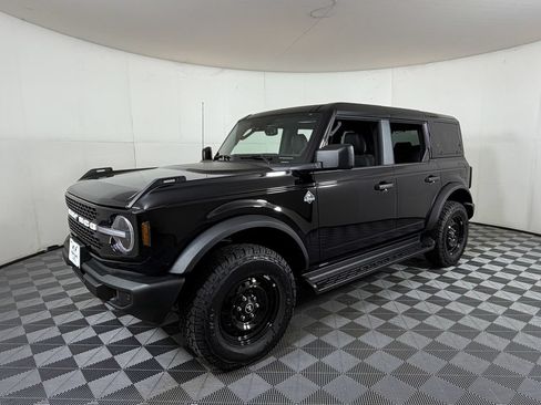 Used 2026 Ford Bronco Outer Banks AWD/4WD image 2