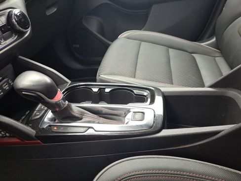 Used 2022 Chevrolet TrailBlazer RS w/ Technology Package FWD image 25