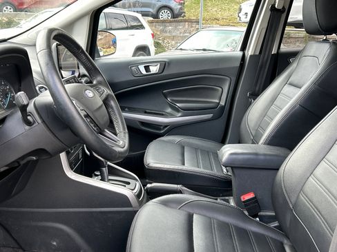 Certified 2022 Ford EcoSport Titanium AWD/4WD image 4