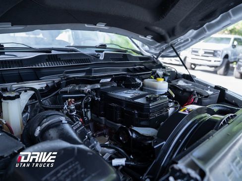 Used 2014 RAM 2500 SLT w/ Cold Weather Group image 41