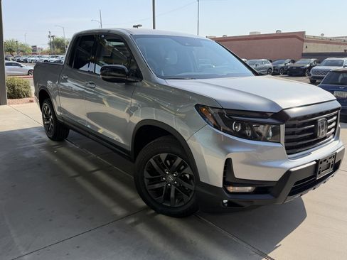 Used 2023 Honda Ridgeline Sport image 6