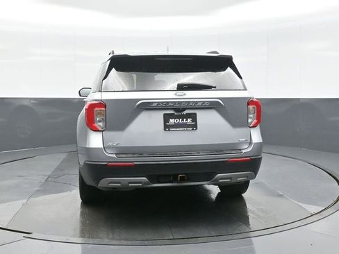 Used 2020 Ford Explorer XLT w/ Equipment Group 202A image 6