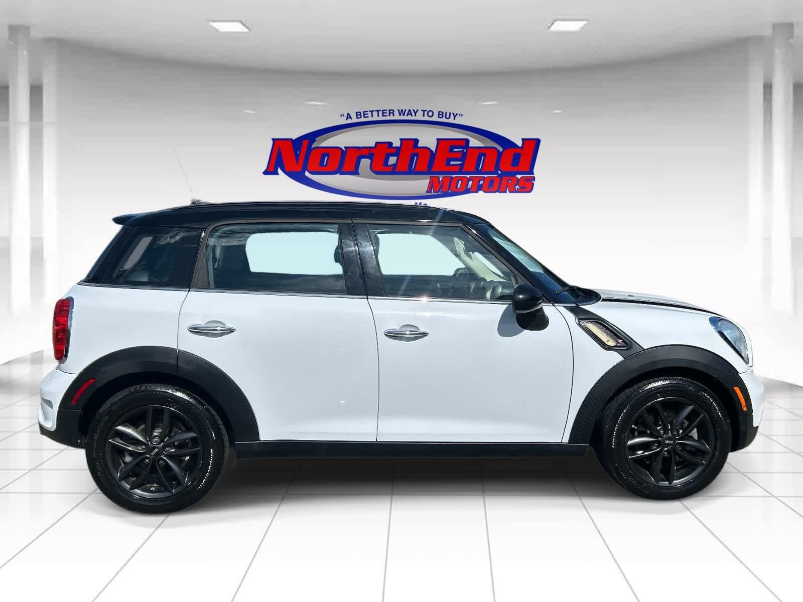 Used 2012 MINI Cooper Countryman S FWD image 2