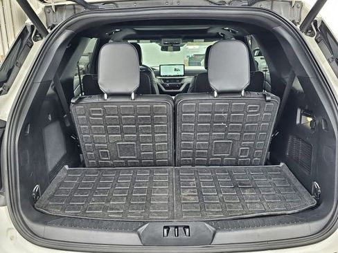 Used 2025 Ford Explorer ST image 15