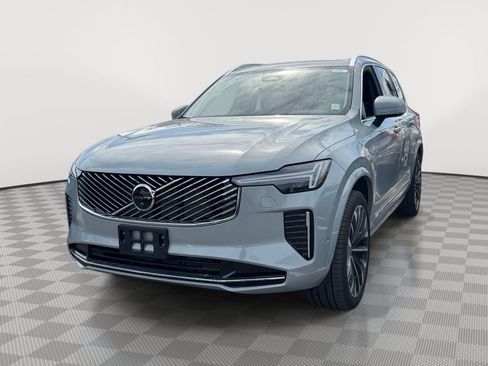Certified 2026 Volvo XC90 B6 Plus w/ Protection Package Premier AWD/4WD image 2