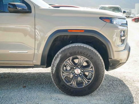Used 2024 GMC Canyon Elevation w/ Convenience Package RWD image 8