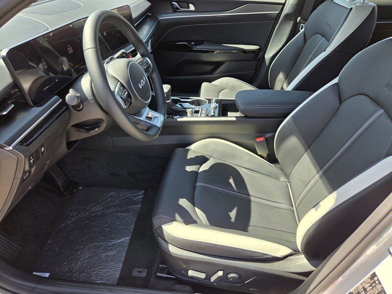 New 2026 Kia K5 GT-Line image 6