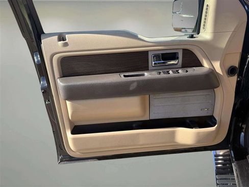 Used 2013 Ford F150 Lariat w/ Luxury Equipment Group image 16