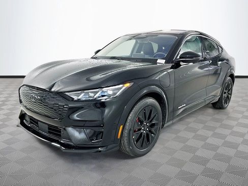 New 2025 Ford Mustang Mach-E Premium w/ Sport Appearance Package AWD/4WD image 25