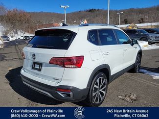 Certified 2022 Volkswagen Taos SE video 3