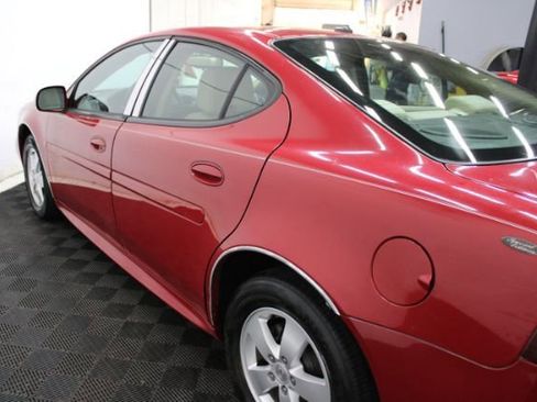 Used 2006 Pontiac Grand Prix w/ Preferred Package image 9