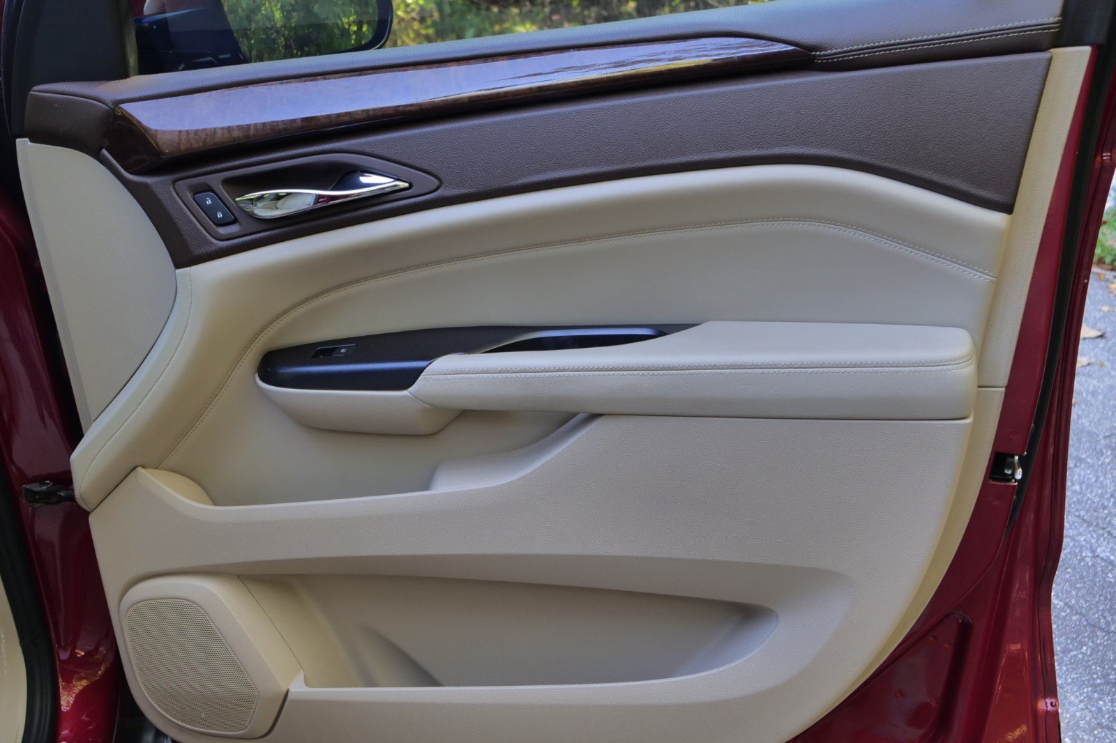 Used 2013 Cadillac SRX Performance w/ Driver Awareness Package FWD image 24