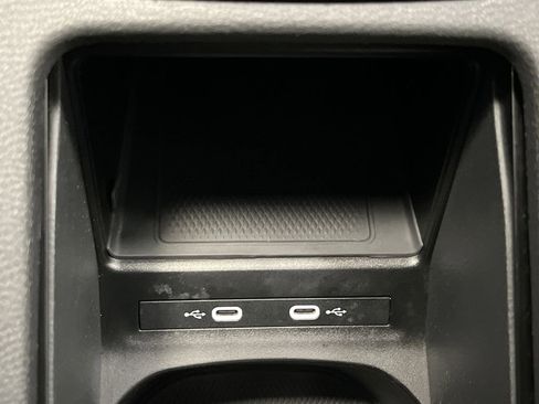 Used 2022 Volkswagen ID.4 Pro S image 25