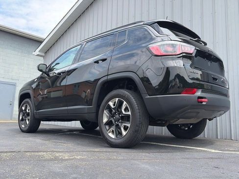 Used 2018 Jeep Compass Trailhawk w/ Leather Interior Group AWD/4WD image 13