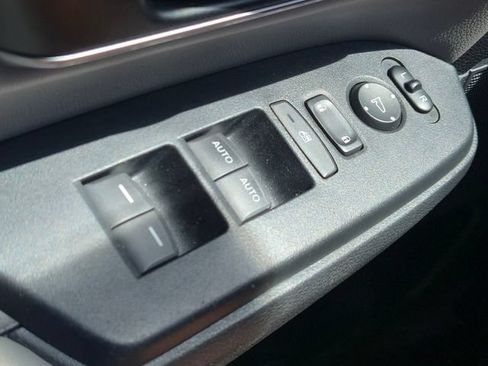 Used 2018 Honda CR-V Touring image 24