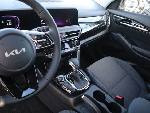 New 2026 Kia Seltos S image 24