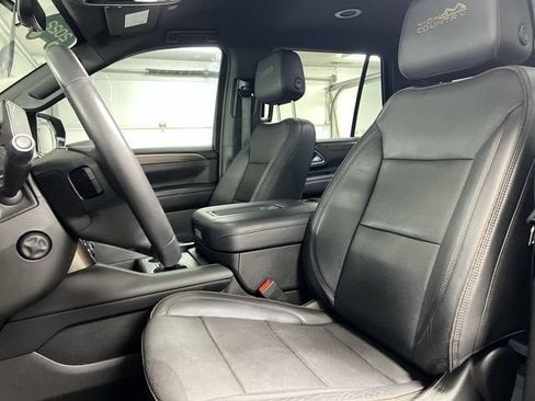 Used 2022 Chevrolet Tahoe High Country AWD/4WD image 18