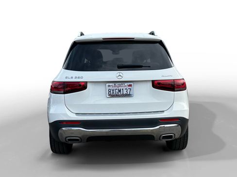 Used 2021 Mercedes-Benz GLB 250 4MATIC image 4