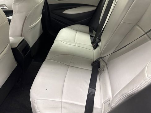 Used 2020 Toyota Corolla LE image 17