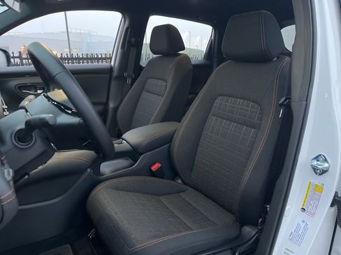 Used 2026 Honda HR-V Sport image 25