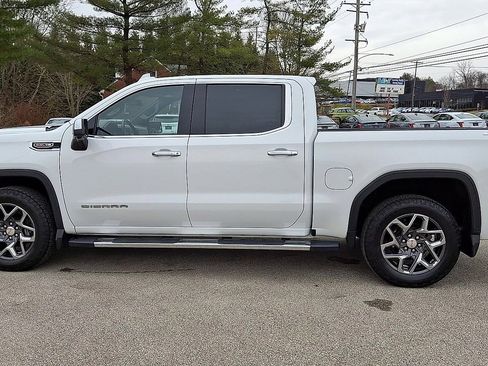 Certified 2022 GMC Sierra 1500 SLT w/ SLT Premium Plus Package image 6