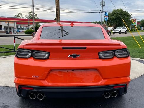 Used 2020 Chevrolet Camaro LT w/ RS Package RWD image 6