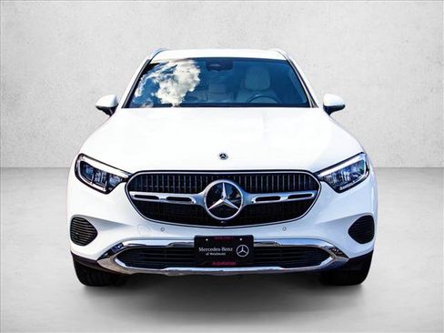 Certified 2025 Mercedes-Benz GLC 300 4MATIC image 2