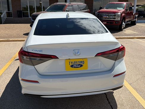 Used 2024 Honda Civic LX image 8