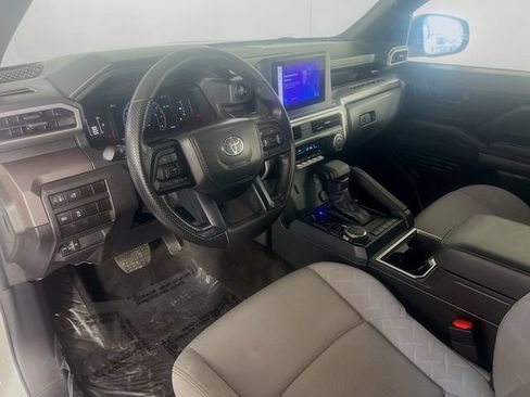 Used 2024 Toyota Tacoma SR5 AWD/4WD image 11