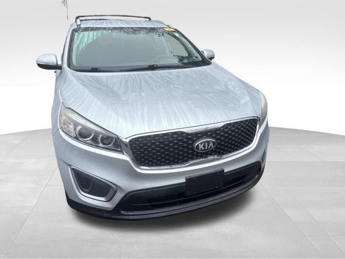 Used 2016 Kia Sorento LX w/ LX Convenience Package image 37