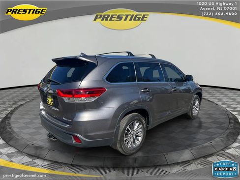 Used 2019 Toyota Highlander XLE image 5