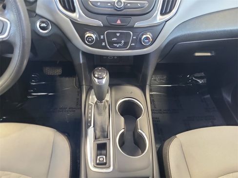 Used 2019 Chevrolet Equinox LS image 11