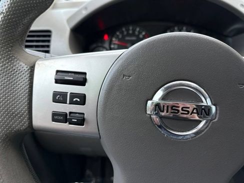 Used 2016 Nissan Frontier SV RWD image 15