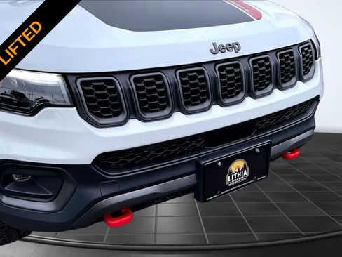 Used 2024 Jeep Compass Trailhawk w/ Trailhawk Elite Group AWD/4WD image 33