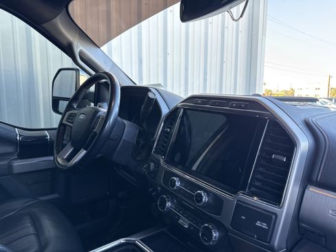 Used 2022 Ford F250 Platinum image 49