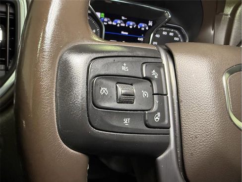 Used 2022 GMC Sierra 3500 Denali image 39