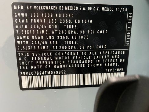 New 2026 Volkswagen Taos SE image 30