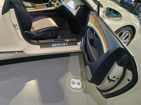 Used 2020 Bentley Continental GTC image 34