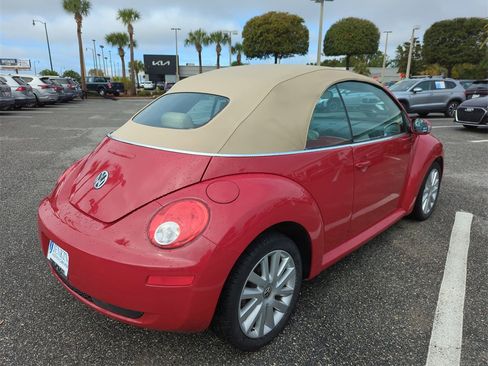 Used 2008 Volkswagen Beetle SE image 7