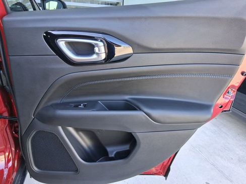 New 2026 Jeep Compass Latitude image 22