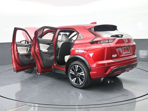 New 2024 Mitsubishi Eclipse Cross SEL image 38