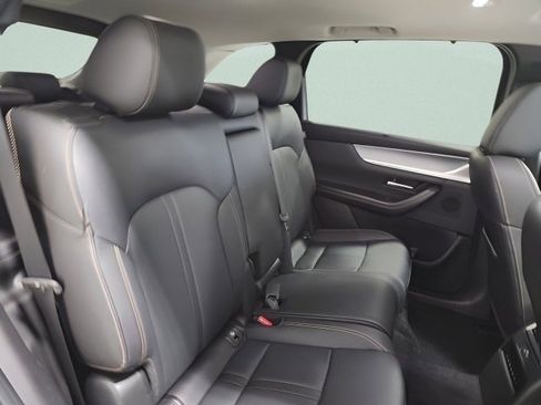 Used 2025 MAZDA CX-90 3.3 Turbo w/ Preferred Package image 17