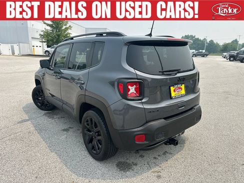 Used 2023 Jeep Renegade Altitude AWD/4WD image 6