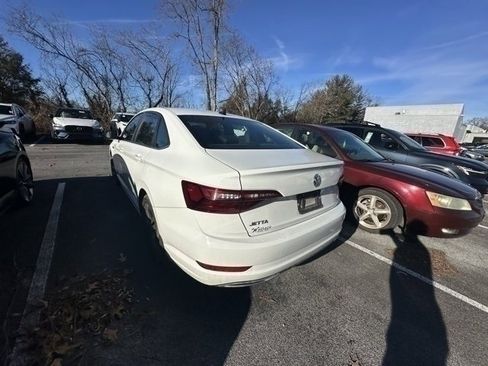 Used 2021 Volkswagen Jetta R-Line w/ R-Line Cold Weather Package image 16