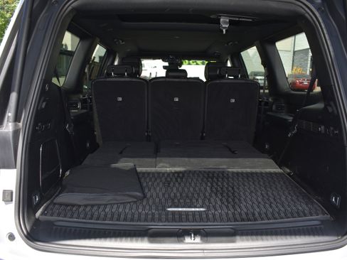 Used 2024 Jeep Wagoneer 4WD w/ Premium Group I image 38