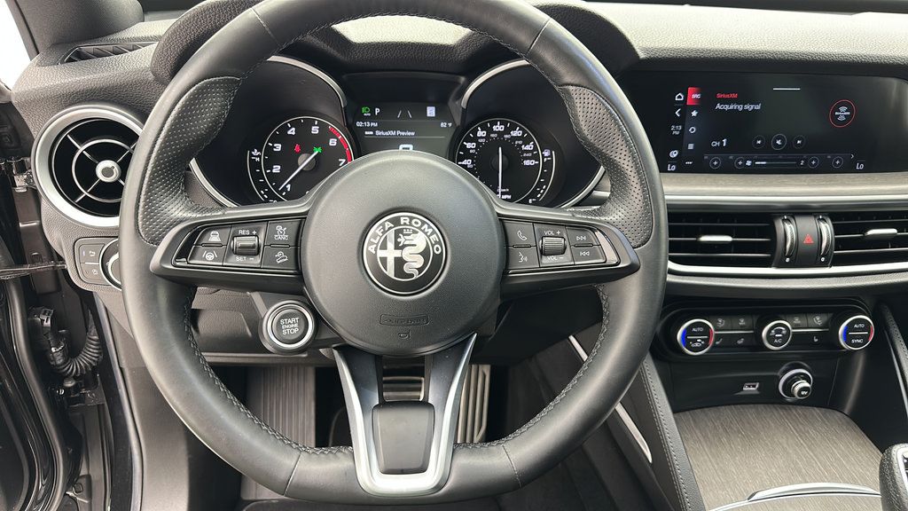 Used 2023 Alfa Romeo Stelvio Ti w/ Active Assist Plus Package AWD/4WD image 15