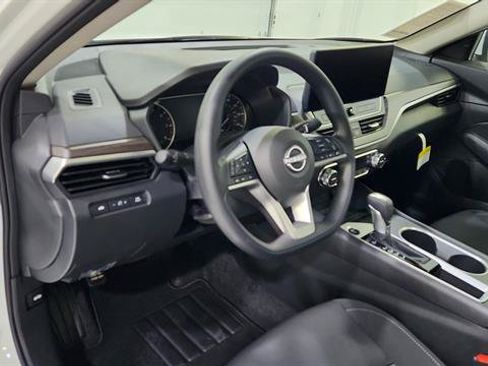 Certified 2026 Nissan Altima 2.5 SV w/ SV Special Edition Package FWD image 11