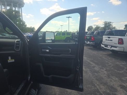 Used 2026 RAM 2500 Big Horn AWD/4WD image 19