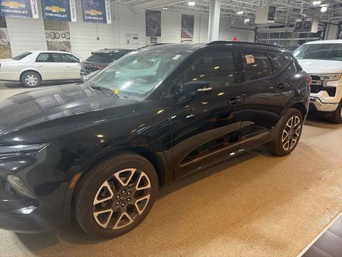 Used 2024 Chevrolet Blazer RS w/ Driver Confidence II Package image 4