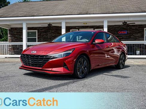 Used 2022 Hyundai Elantra SEL FWD image 7